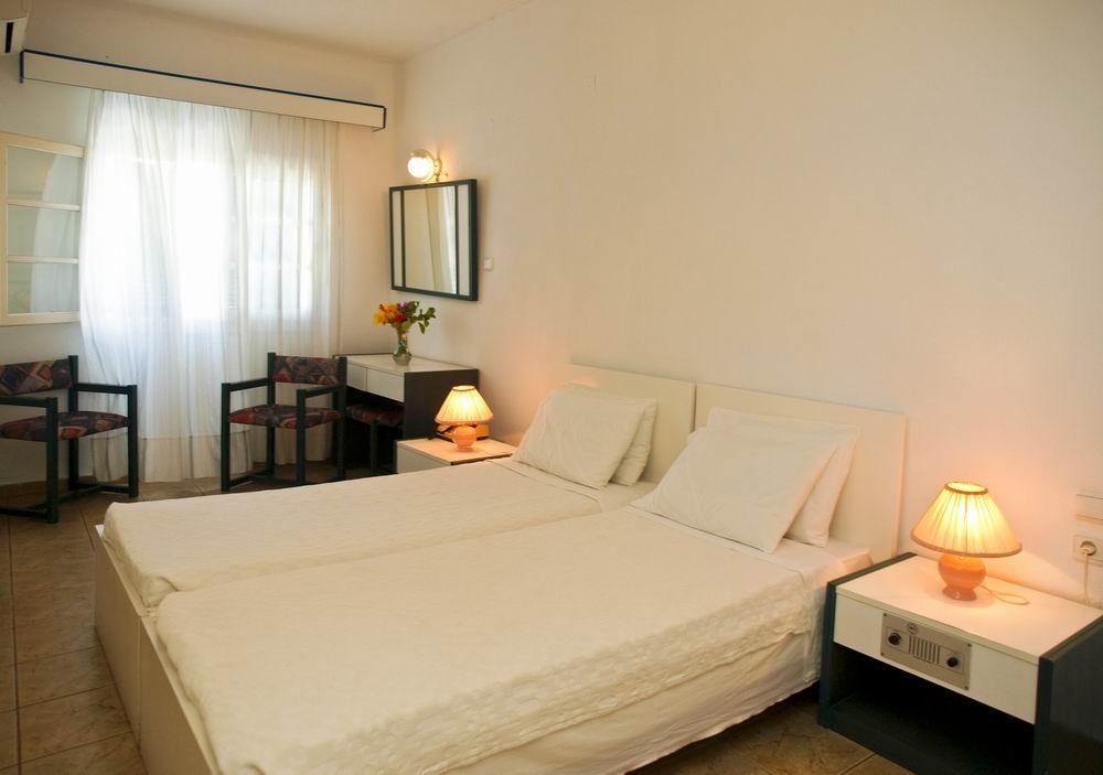 Muses Hotel Koukounaries Exterior photo